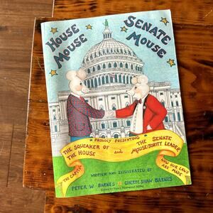 Vintage 1999 House Mouse Senate Mouse The Capital Paperback Book